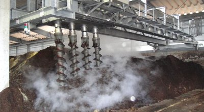 Large capacity vertical auger fermentation machine