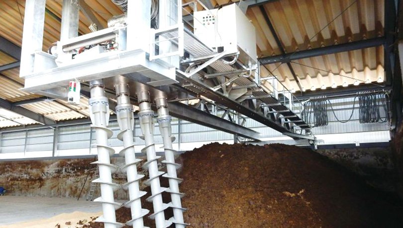 Large capacity vertical auger fermentation machine
