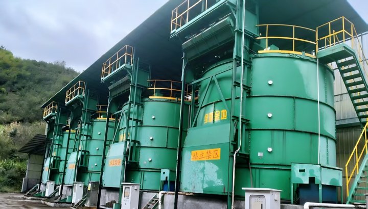 New Manure Treatment Solution for Large Pig Farms — JinDi Fermentation Tanks Enable Green and Profitable Farming