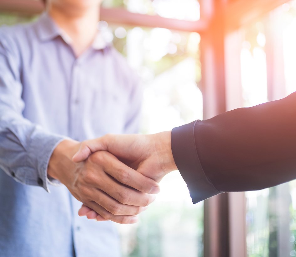 greeting-cooperation-office-hand-staff-blue(1)