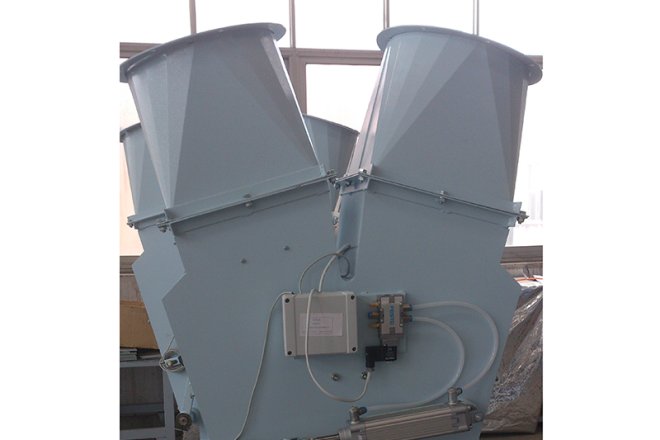 Двусторонний пневматический распределитель хлопка