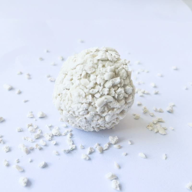 Crushed cassava cat litter