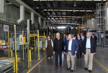 Warmly Welcome Chairman Xu Chunhua of CHIMEI Industry and His Delegation to Visit Qingdao Zhongxinhuamei for Inspection and Guidance