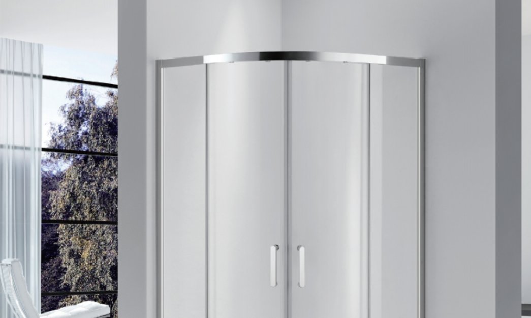 FRAMED SLIDING SHOWER ROOM