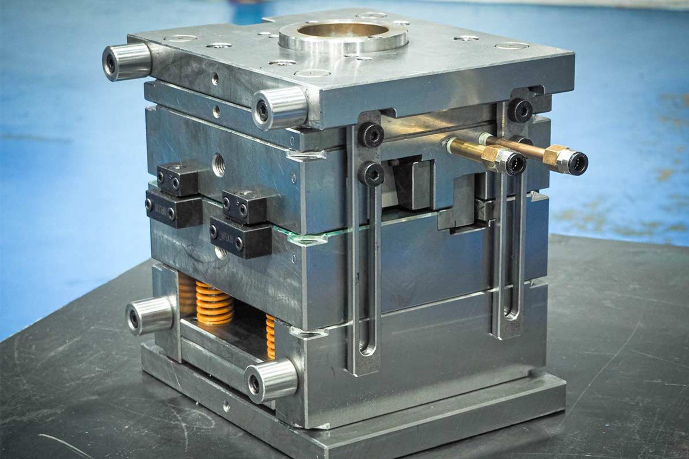 What Is Injection Molding? A Look at the Injection Molding Process