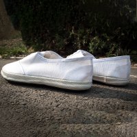 breathable single-layer vulcanized sneakers