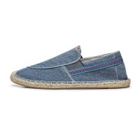 Minimalist casual shoes