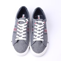Canvas casual shoes
