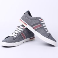 Canvas casual shoes