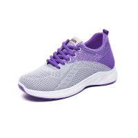 Women's sports shoes