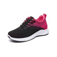 Women's sports shoes