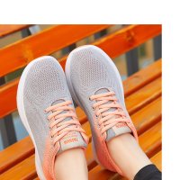 Women's sports shoes