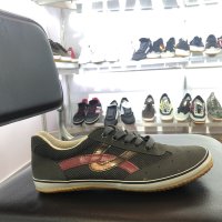 Customizable vulcanized rubber sole shoes
