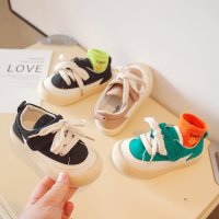 Kids canvas shoes with wide laces and magic tape