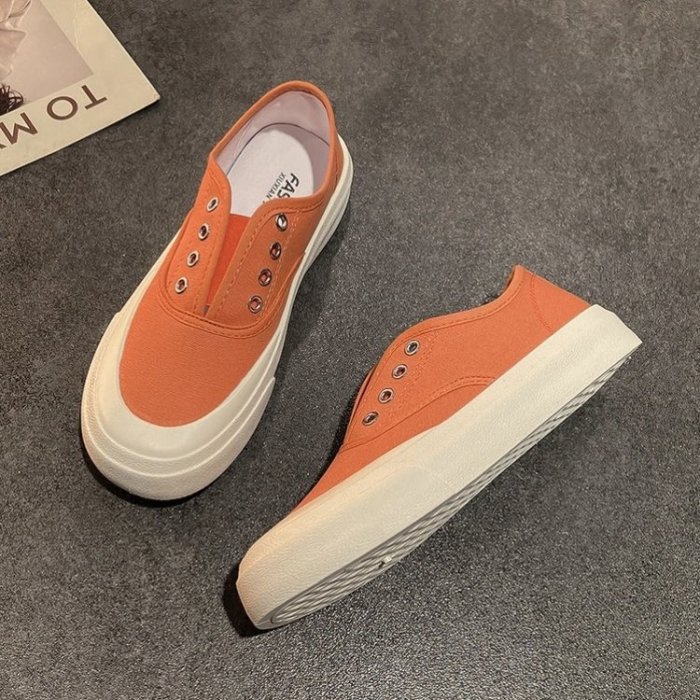 أحذية قماشية صيفية نسائية