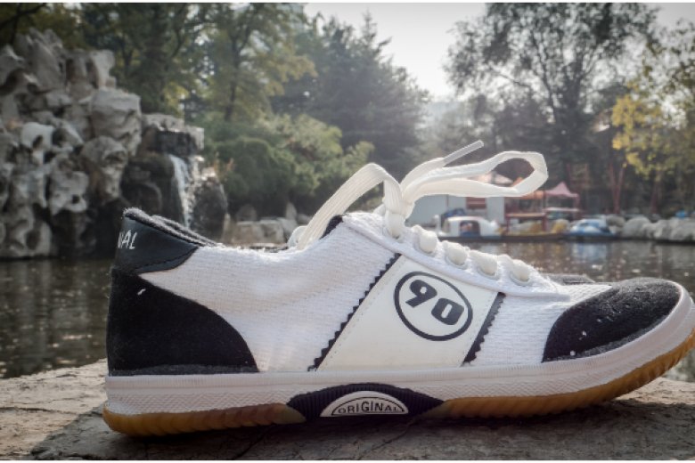 دعم المصنع : أحذية تشغيل قماش بركاني عالية التكلفة والأداء