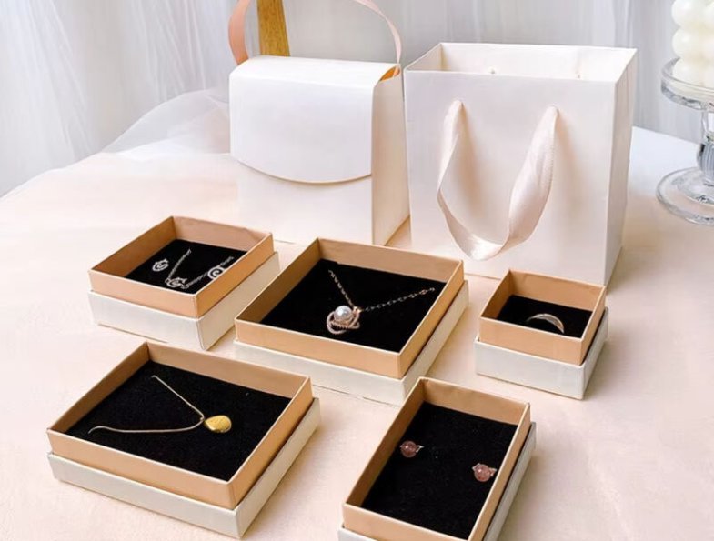 Factory wholesale jewellery packing paper drawer earring necklace ring box jewelry black magnetic paper box clothing