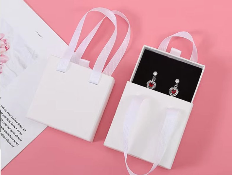 Customize White Paper Cardboard Earrings Ring Necklace Set Boxes Packaging Jewelry Drawer Box With Handle
