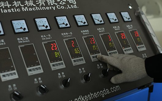 5 Essential Maintenance Tips for Plastic Extrusion Machines