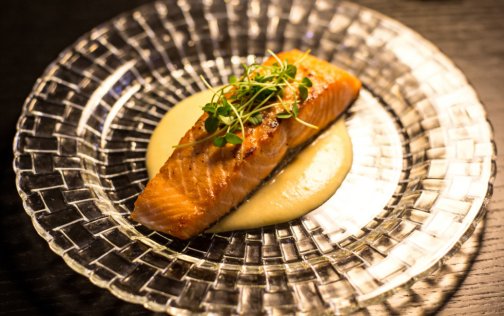 Why a Commercial-Grade Glass Plate Isn't an Expense, It's an Asset.