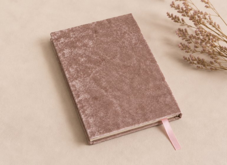 velvet-notebook-back-cover-view 