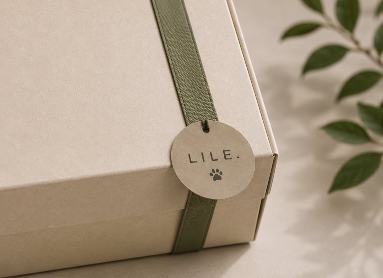 Branded_Packaging_Closure_Sticker_System