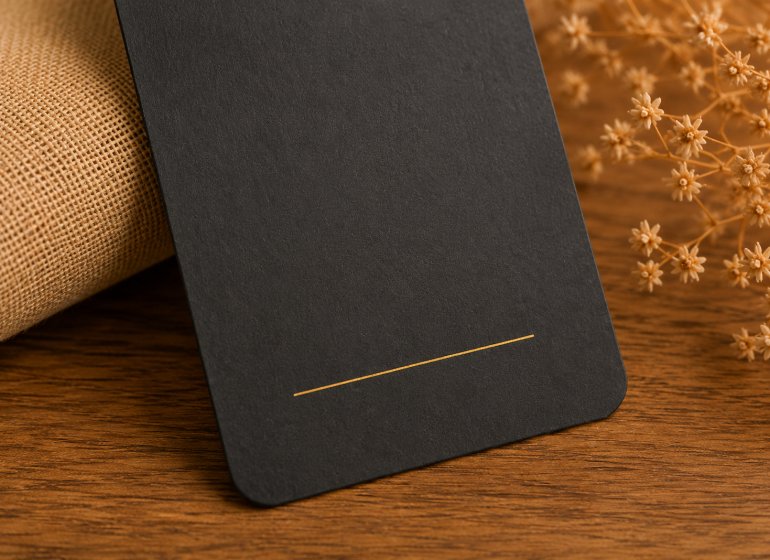 custom-brand-hang-tag-mockup