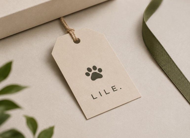 Custom_Pet_Hang_Tag_Branding_Collection