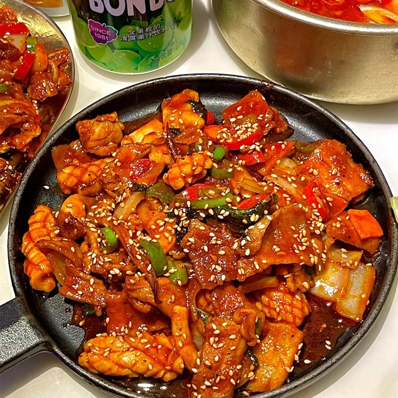 Chuncheon Sizzling Chicken Sauce  Plastic Pouch 1.0 kg