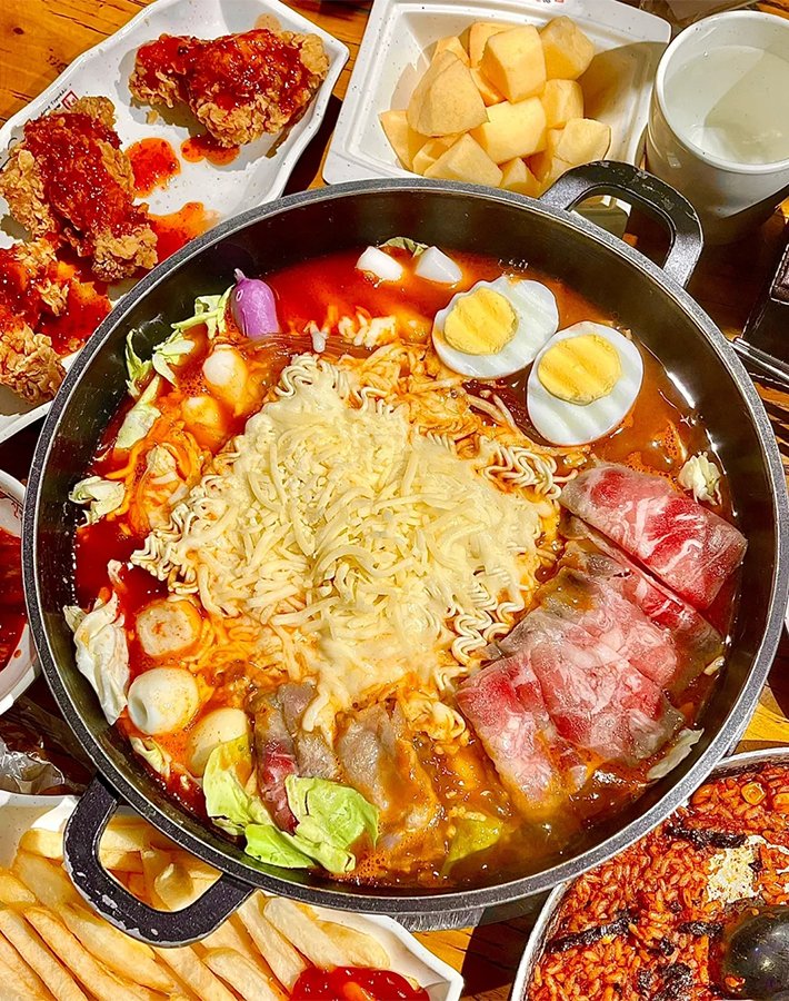 Hanmiro Brand  Budea Jjigae Hot Pot Sauce - 10 Pouches Pack