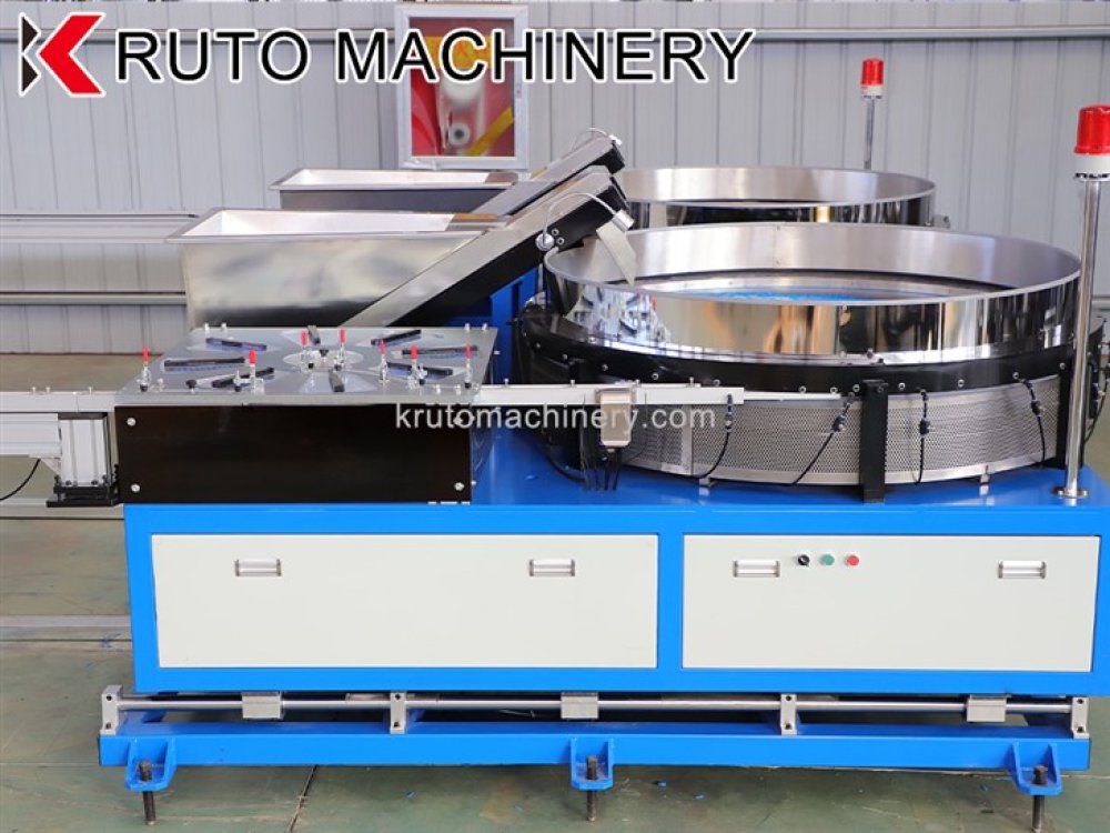 Drip irrigation pipe extruder in factory operation