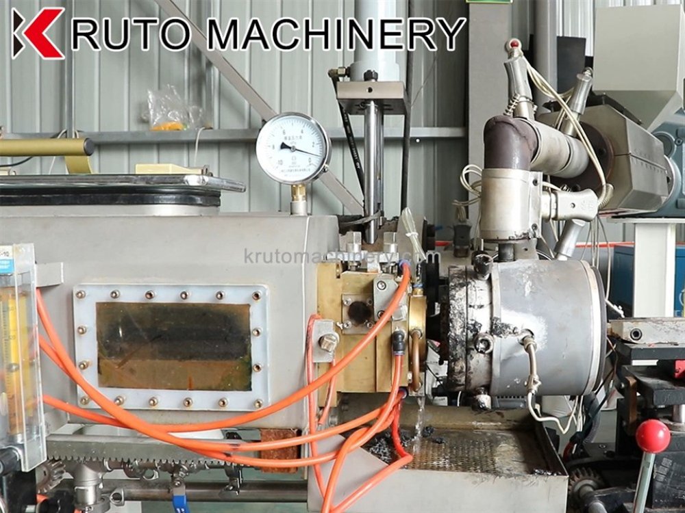 T Tape Strip Type Drip Irrigation Pipe Making Machine (6)