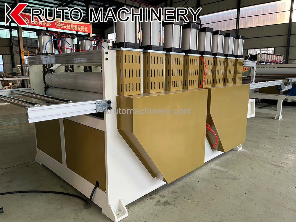 Vacuum calibration cooling platform and cooling rollers for PVC sheets