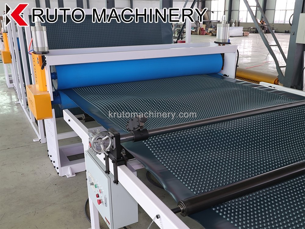 stable output drainage sheet