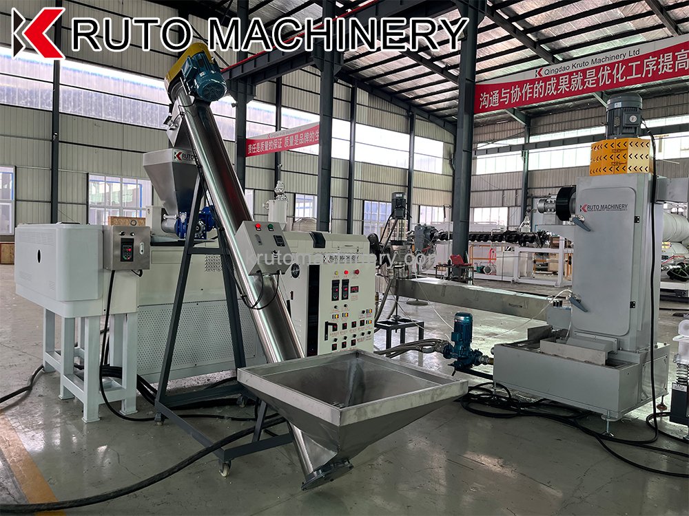 Precision die plate for high-pressure pelletizing