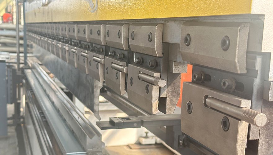Empresa de doblado de metales en China