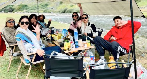 Near Chem Team Scenic Journey To Western Sichuan