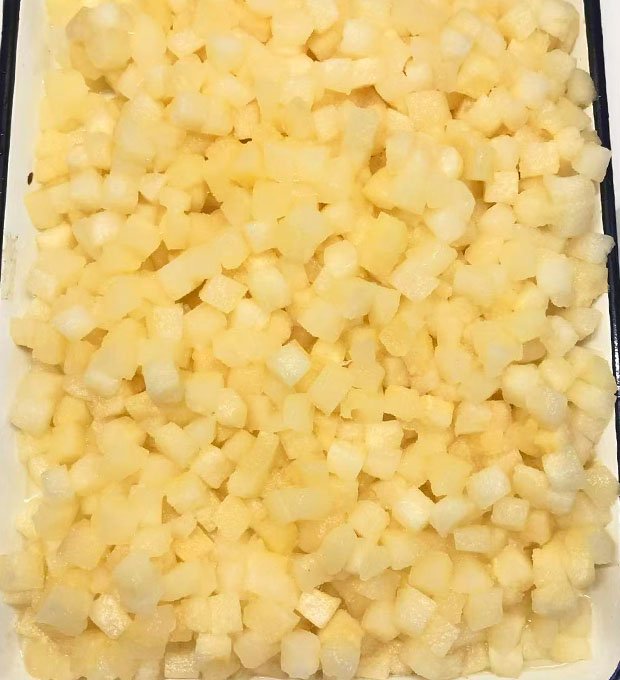 soft pear canned fruit for dairy desserts