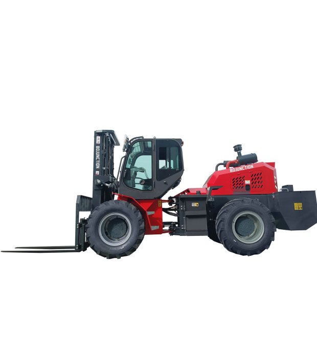 Chariot élévateur tout-terrain de 5 tonnes