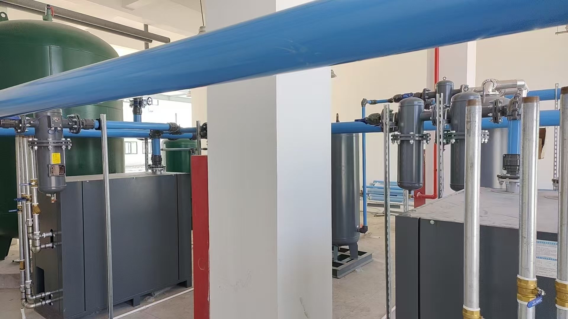 Compressed air piping installation site