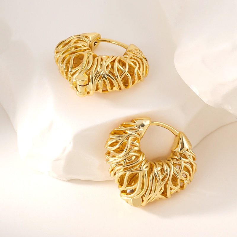 18K golden heart-shaped earrings