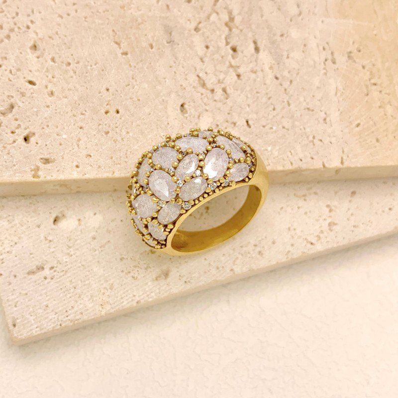 White large-sized zirconia ring
