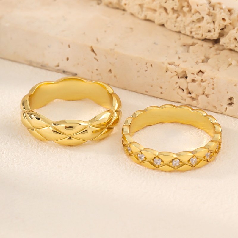 18k gold diamond men's and women's ring