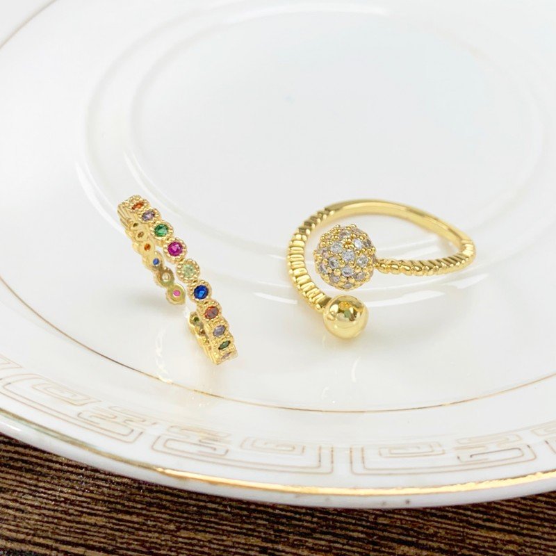 Zirconite reversible finger opening ring