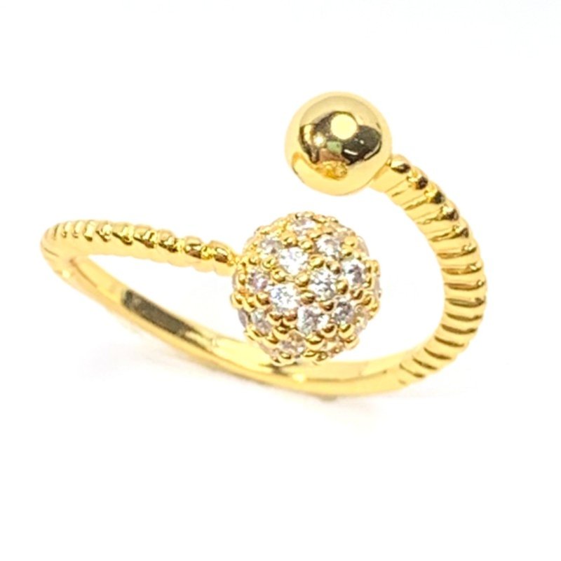 Zirconite reversible finger opening ring