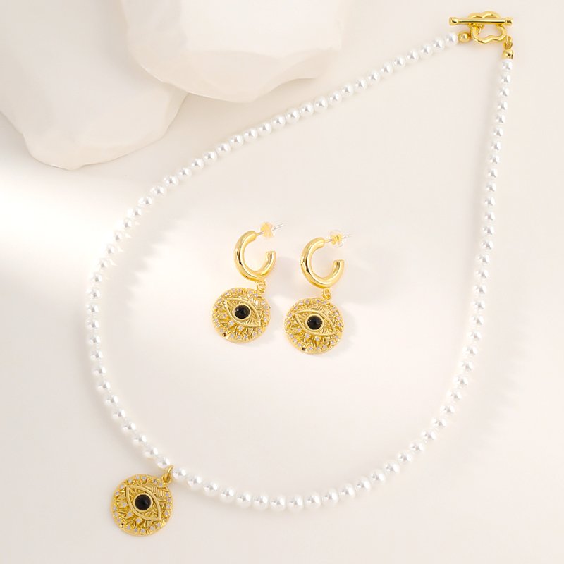 Eye of the demon earring and necklace set
