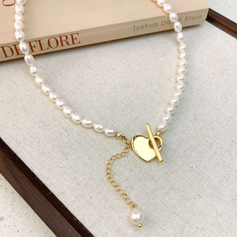 Freshwater pearl heart-shaped collarbone chain