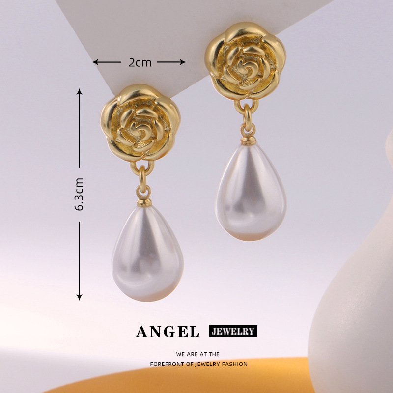 Luxury-Style Retro Rose Petal Pearl Earrings