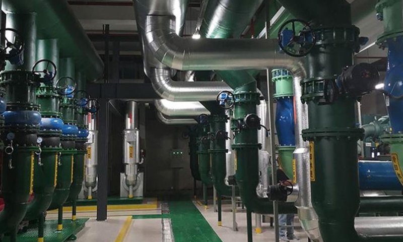 Low temperature water cooled chiller