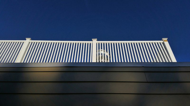 The commissioning of the aluminum profile vertical